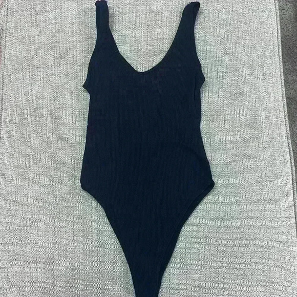 Zara Ribbed Tank Black Bodysuit - Picture 4 of 5